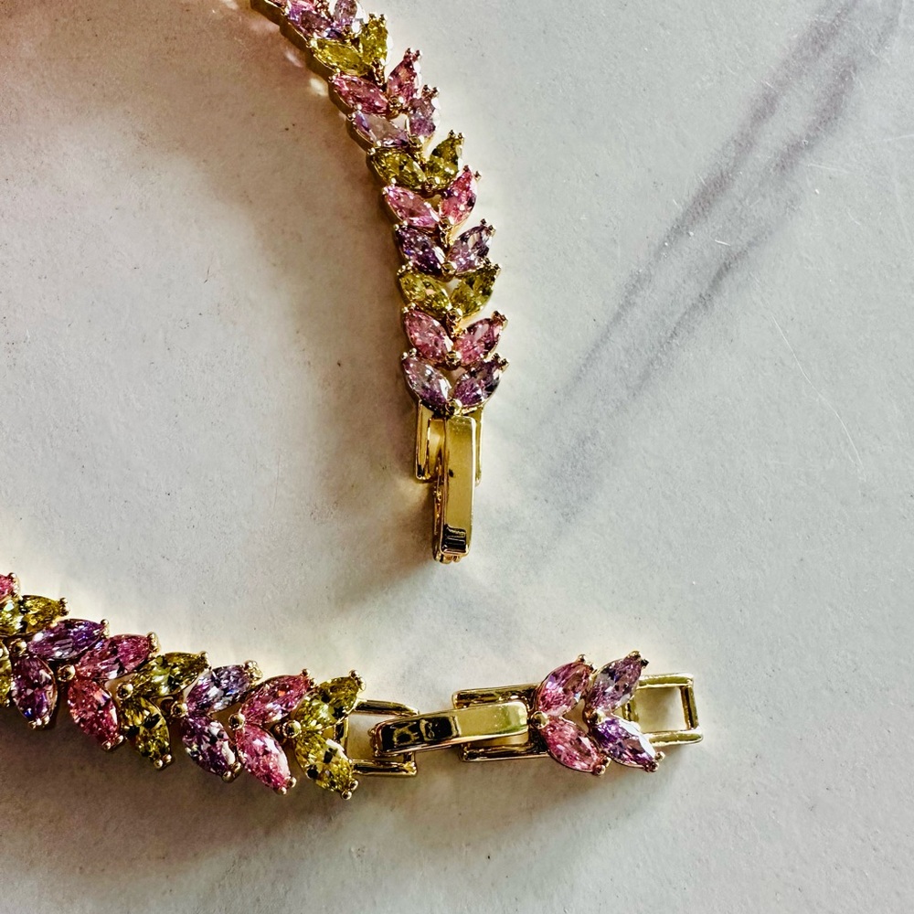 Pastel CZ Stone Floral/Vine Leaf Tennis Bracelet - Picture 3 of 4